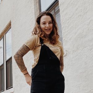 Meet your Posher, Abby